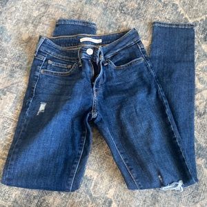 Levi 711 SKINNY jeans size 25
